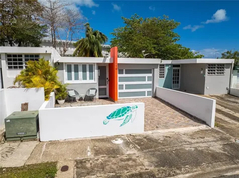 C14 Calle 5, Urb Brisas Del Mar Luquillo PR 00773