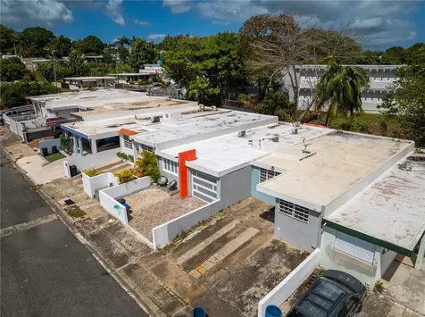 C14 Calle 5, Urb Brisas Del Mar Luquillo PR 00773