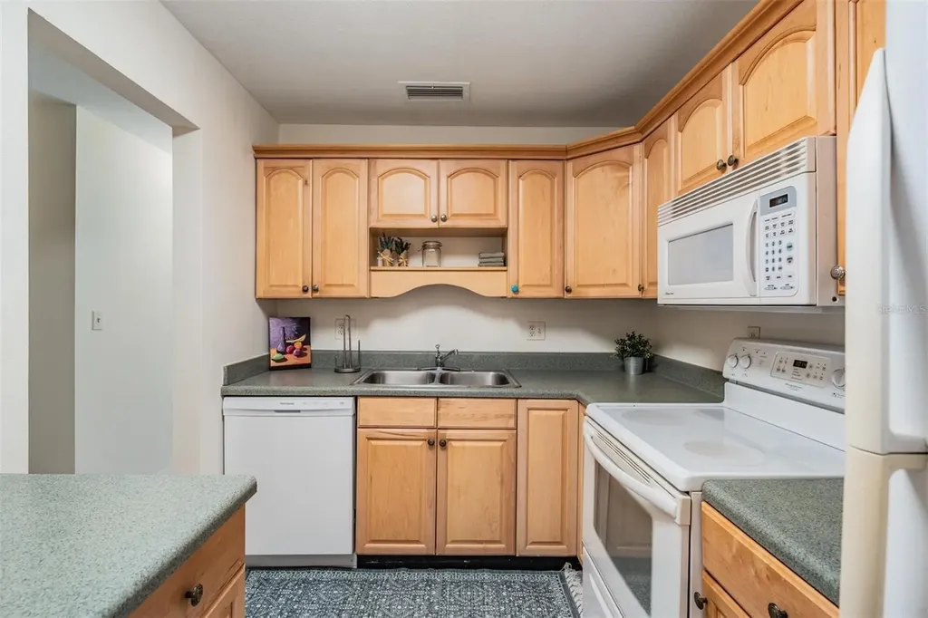 2700 Bayshore Boulevard Dunedin FL 34698