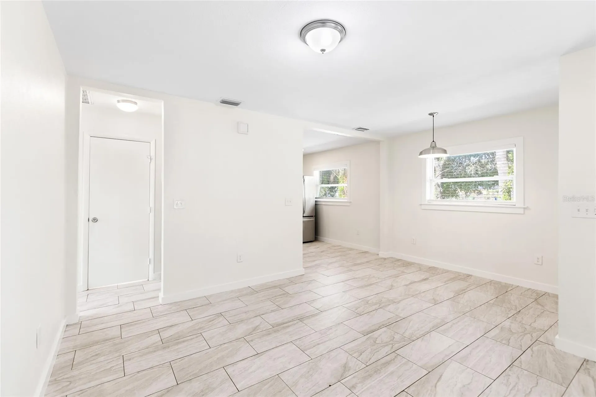 1901 E Shadowlawn Avenue Tampa FL 33610