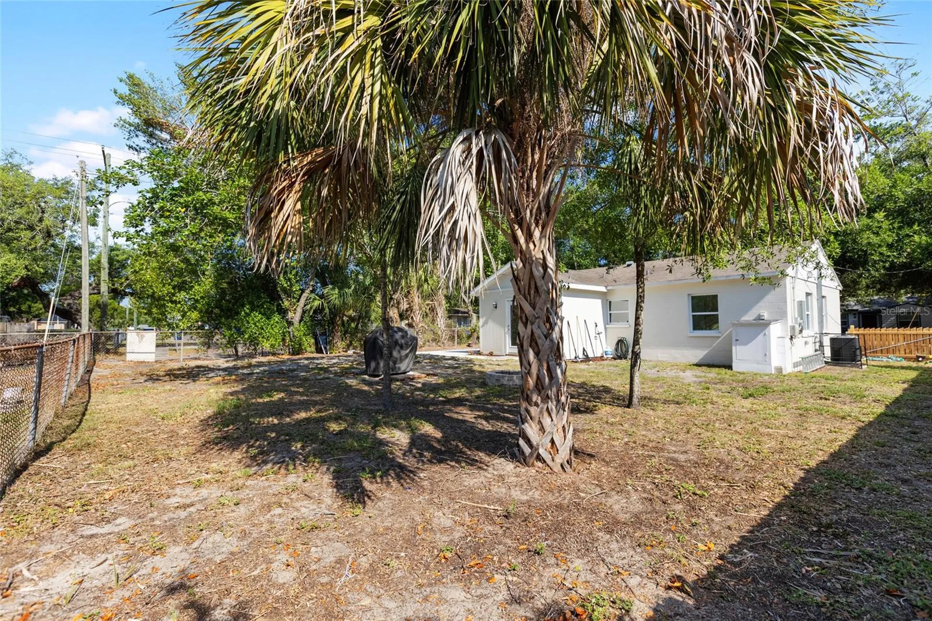 1901 E Shadowlawn Avenue Tampa FL 33610