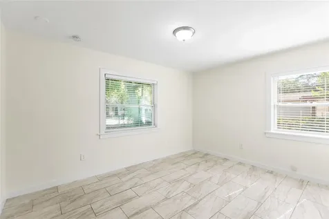 1901 E Shadowlawn Avenue Tampa FL 33610