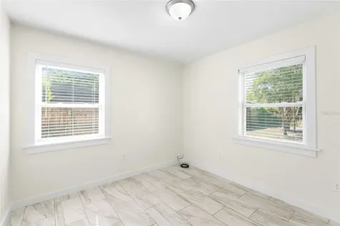 1901 E Shadowlawn Avenue Tampa FL 33610