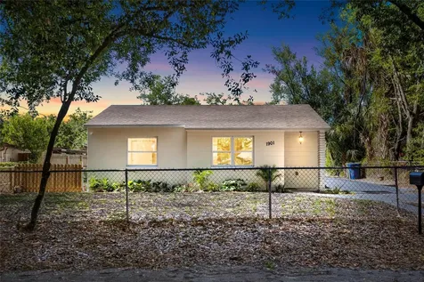 1901 E Shadowlawn Avenue Tampa FL 33610