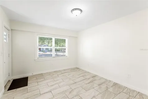 1901 E Shadowlawn Avenue Tampa FL 33610