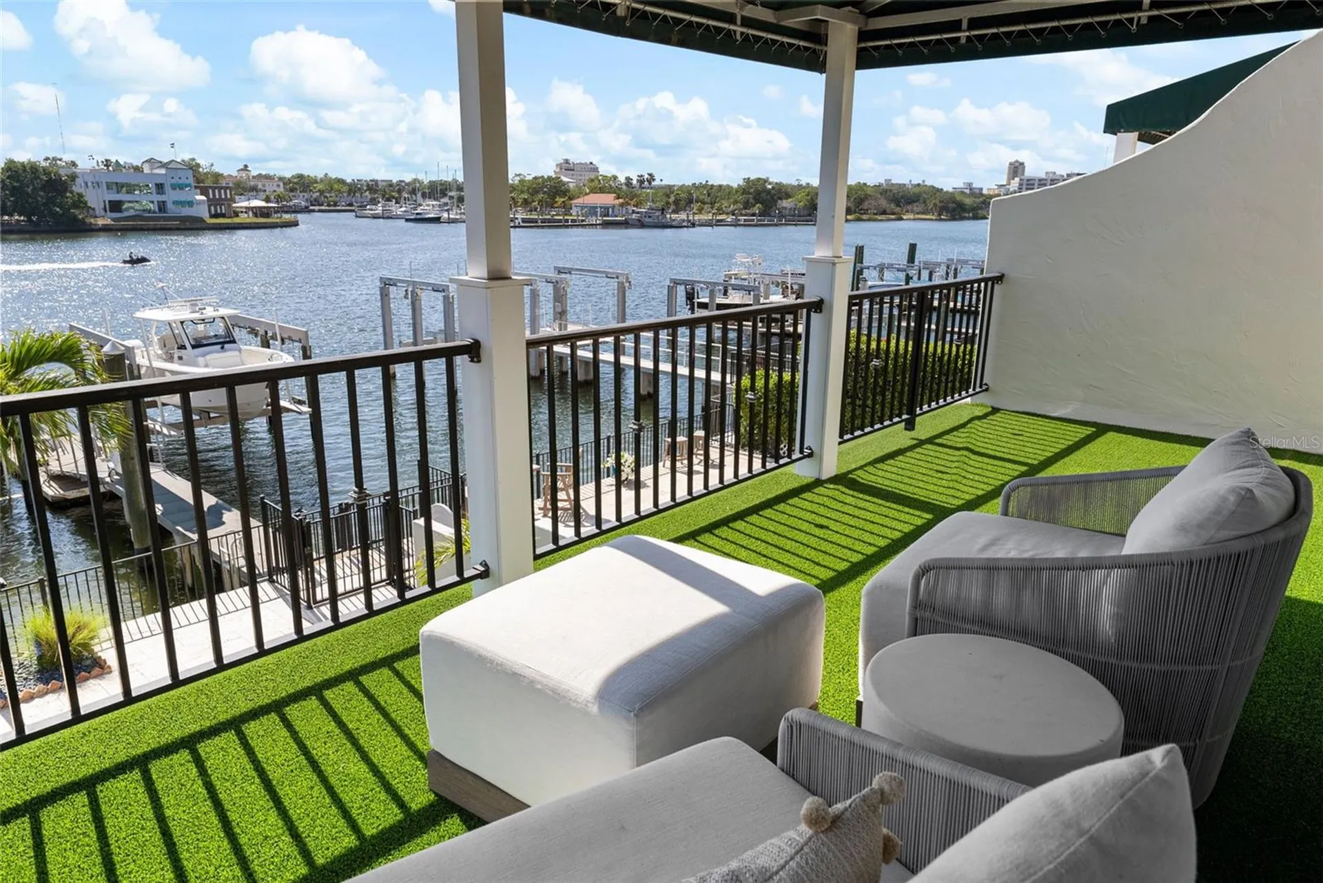 1123 A Abbeys Way Tampa FL 33602
