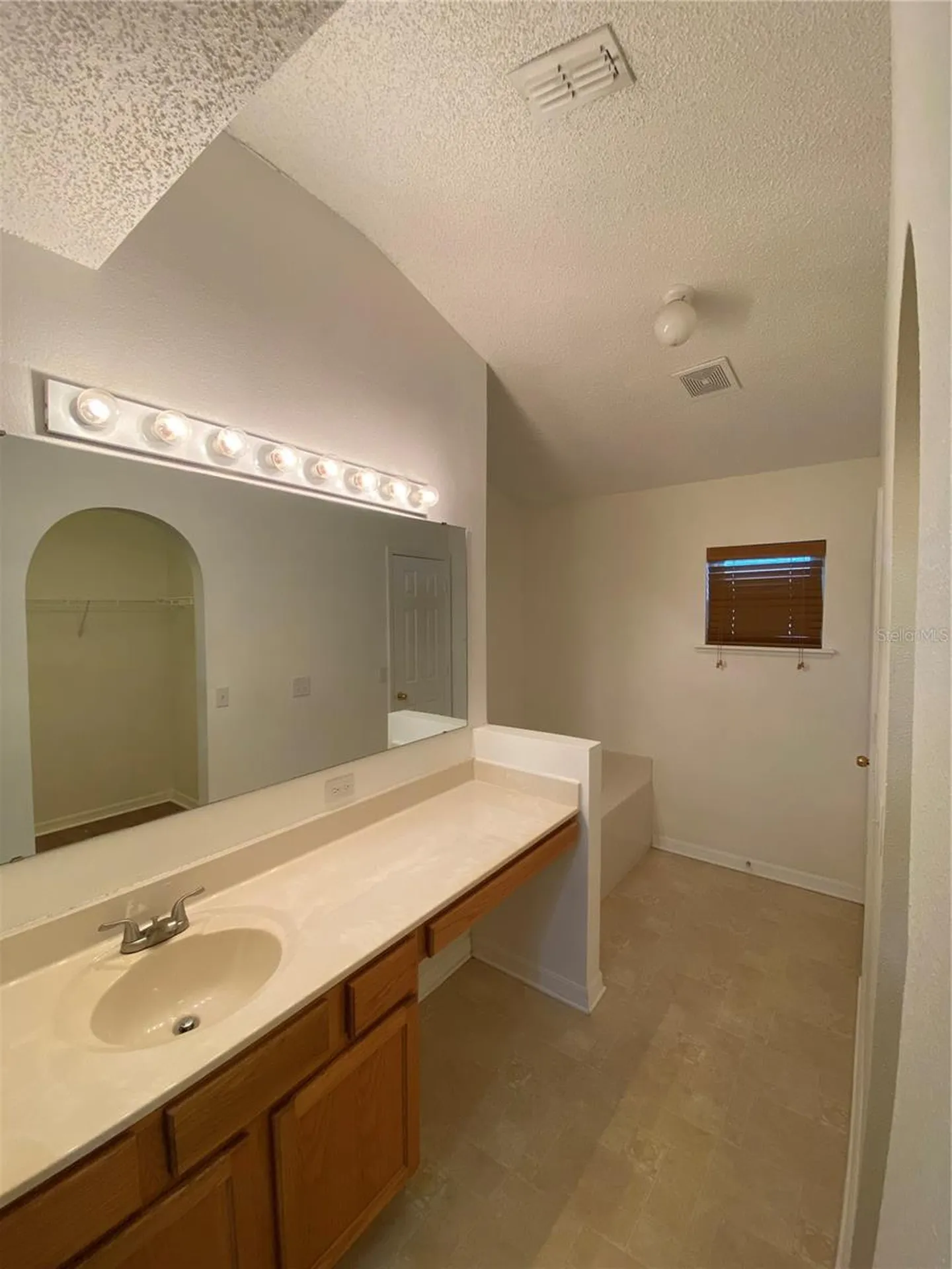 3992 Warbler Drive Winter Haven FL 33880