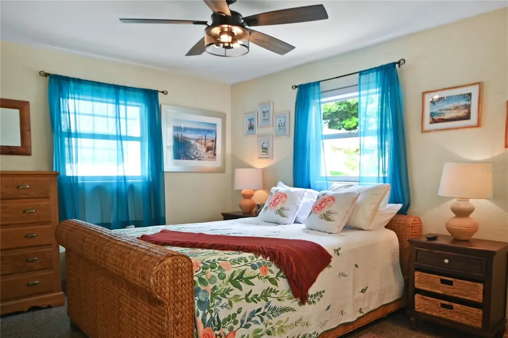 121 E Yelkca Terrace Edgewater FL 32132