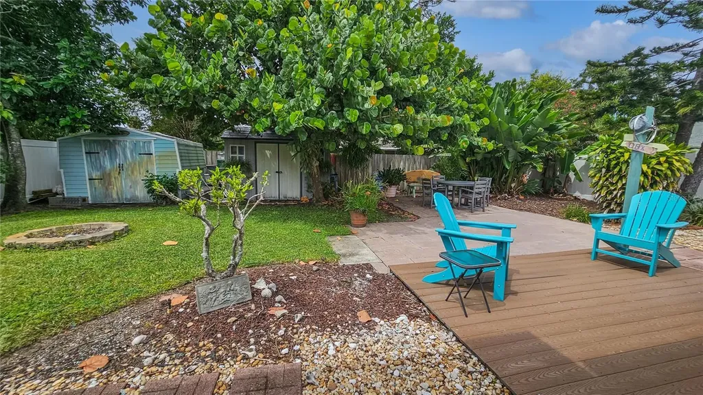 121 E Yelkca Terrace Edgewater FL 32132