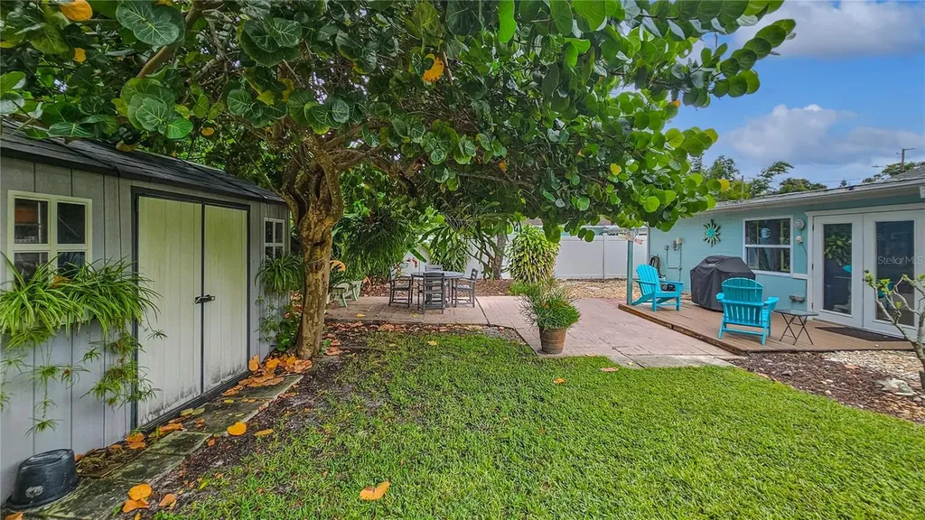 121 E Yelkca Terrace Edgewater FL 32132