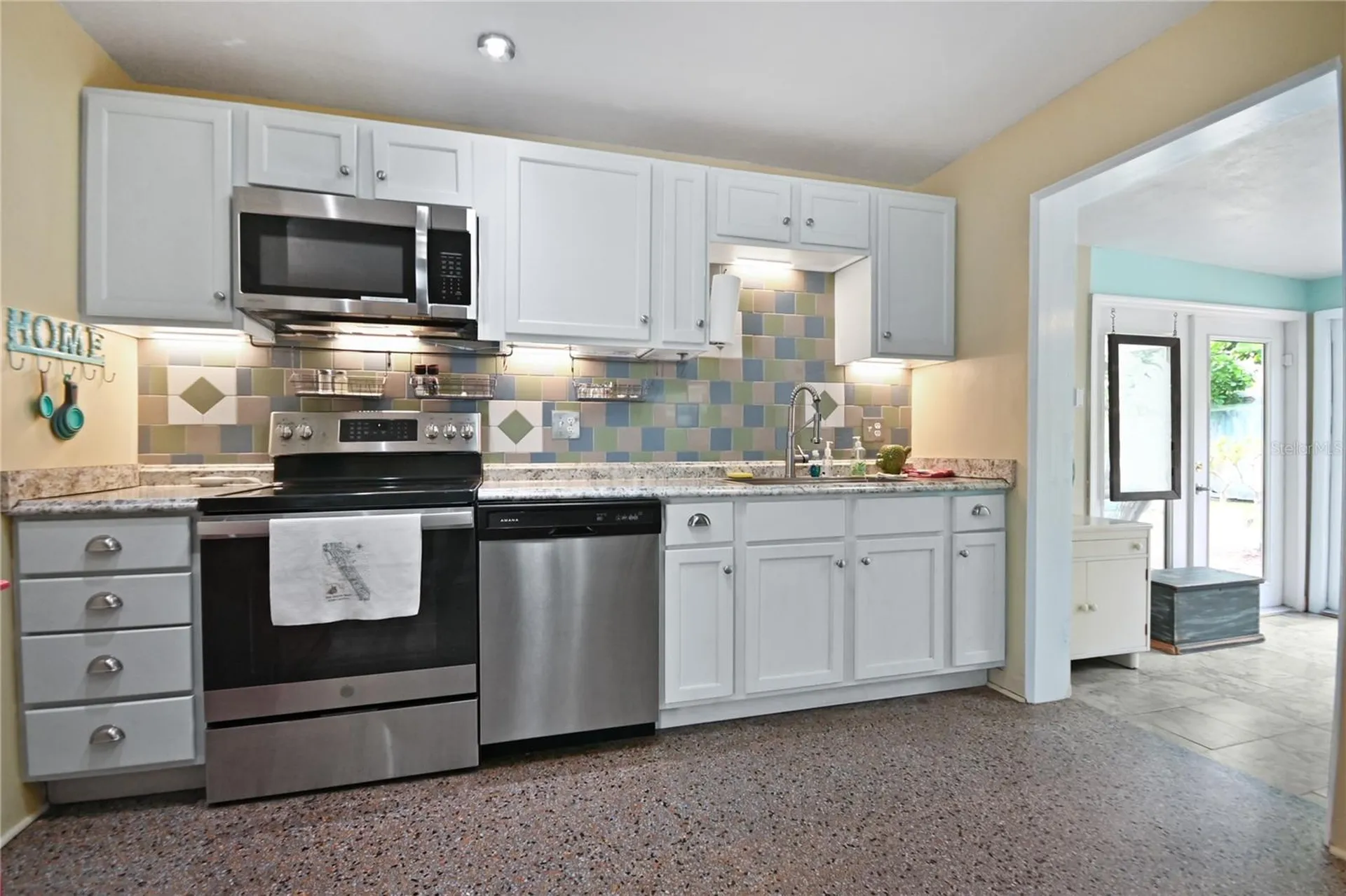 121 E Yelkca Terrace Edgewater FL 32132