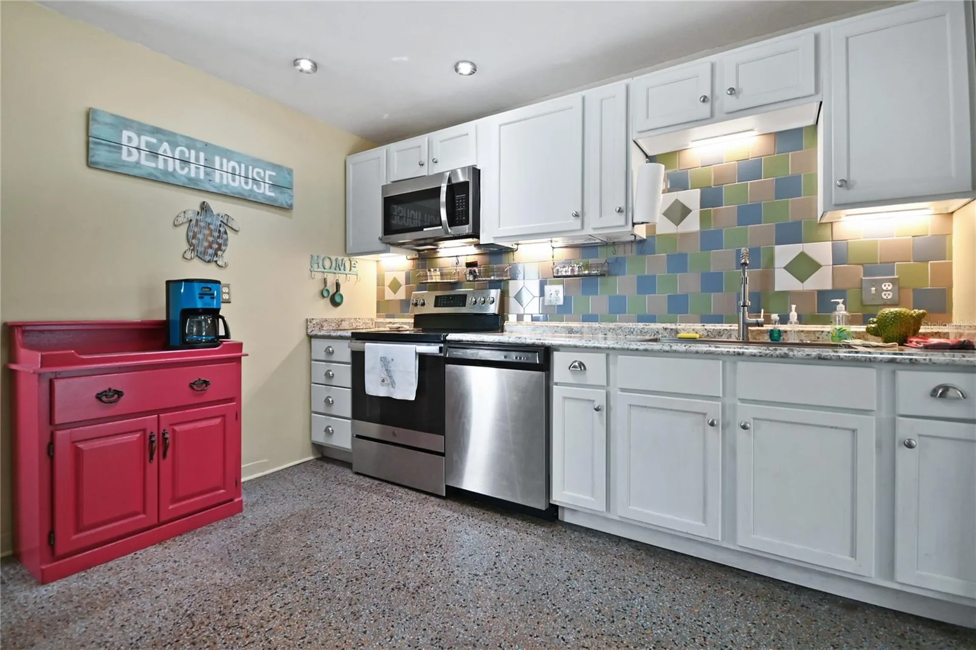 121 E Yelkca Terrace Edgewater FL 32132