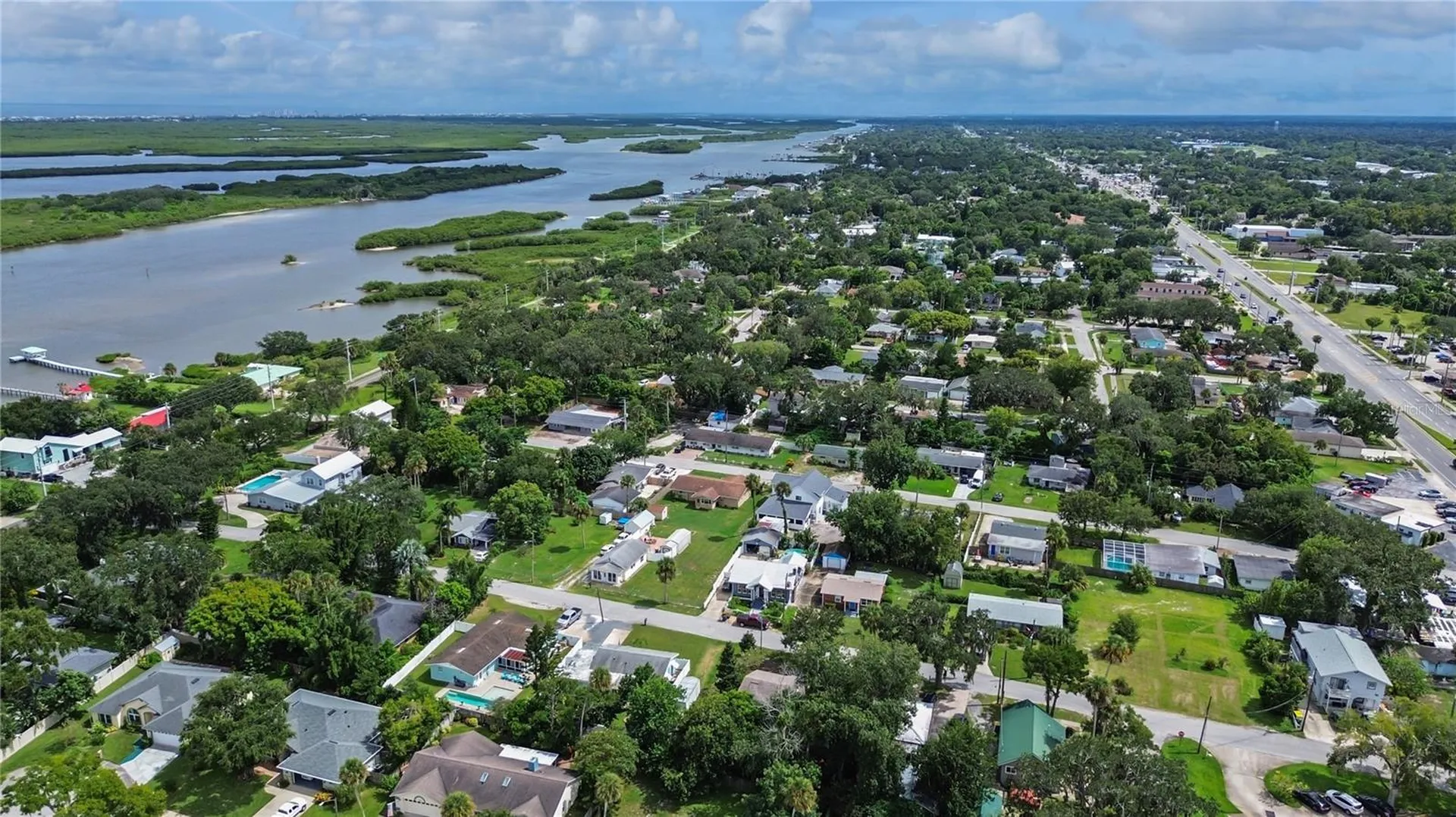 121 E Yelkca Terrace Edgewater FL 32132
