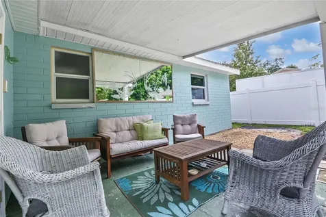 121 E Yelkca Terrace Edgewater FL 32132