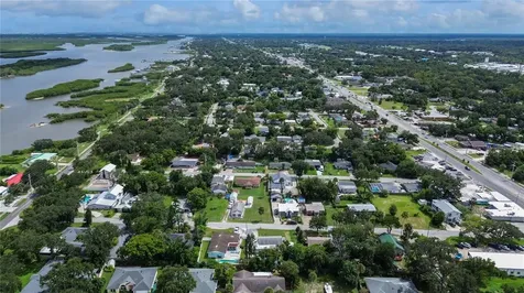 121 E Yelkca Terrace Edgewater FL 32132