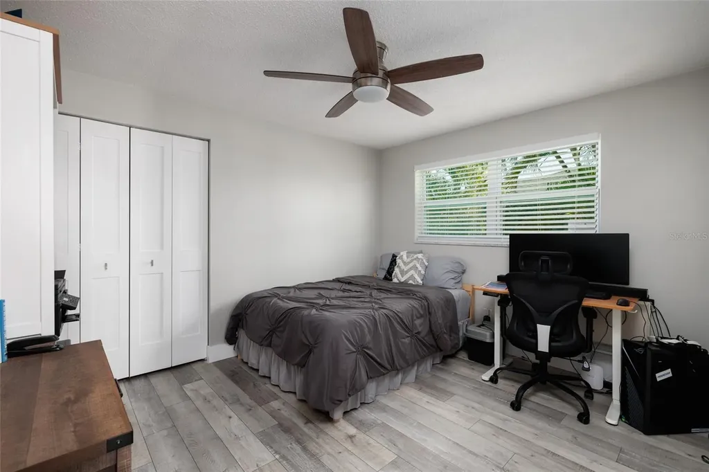 9773 1st Street NE St Petersburg FL 33702