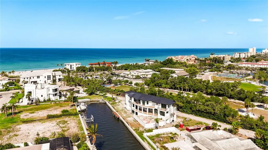 530 Jessmyth Drive Longboat Key FL 34228