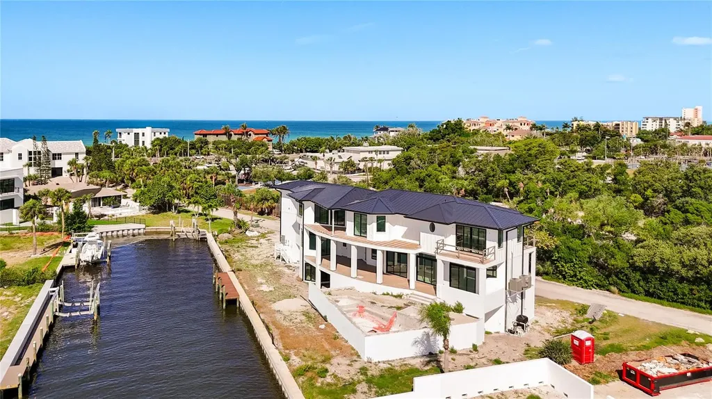 530 Jessmyth Drive Longboat Key FL 34228