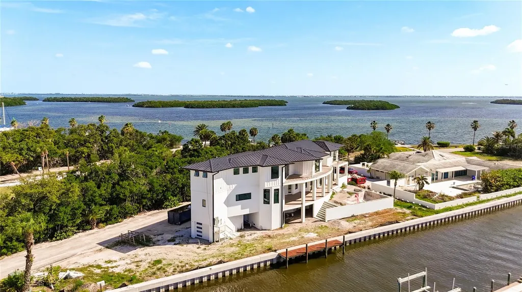 530 Jessmyth Drive Longboat Key FL 34228