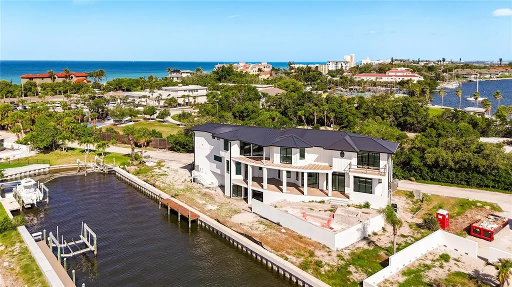 530 Jessmyth Drive Longboat Key FL 34228