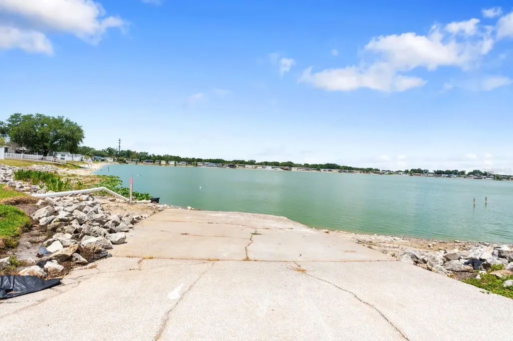 8536 Fantasia Park Way Riverview FL 33578