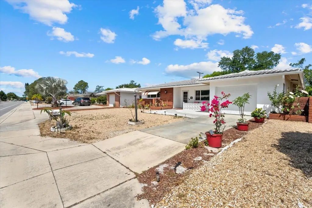 2124 Greenbriar Boulevard Clearwater FL 33763