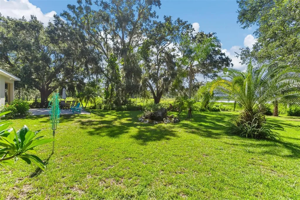 26833 Anderson Ranch Road Yalaha FL 34797