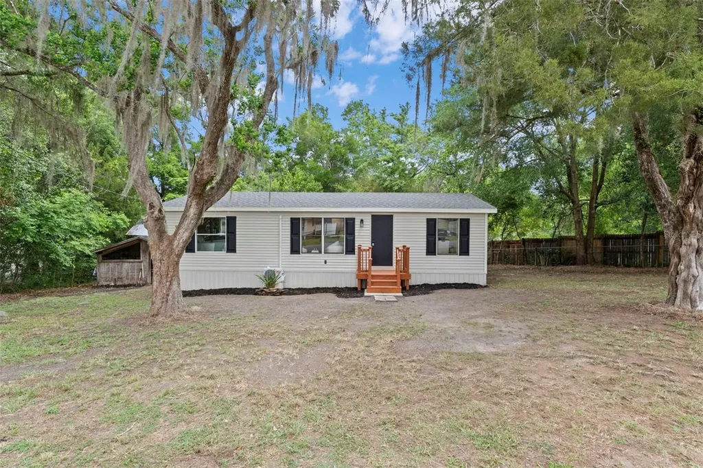 8017 E Skyline Lane Floral City FL 34436