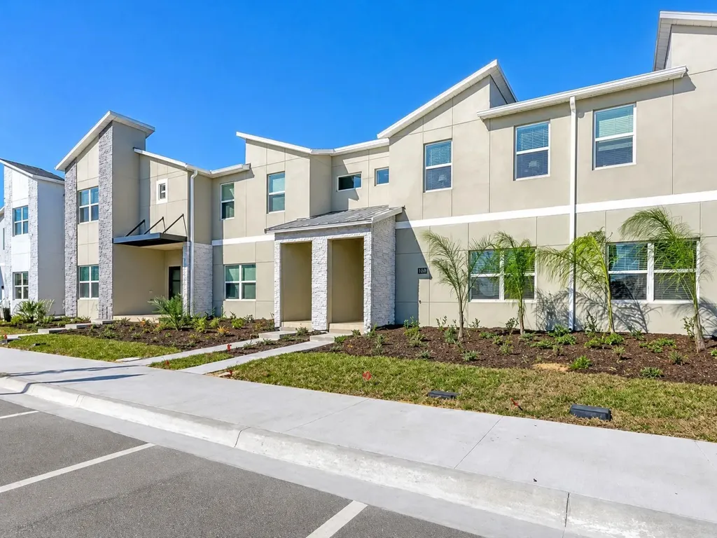 1136 Kingsbarn Street Davenport FL 33896