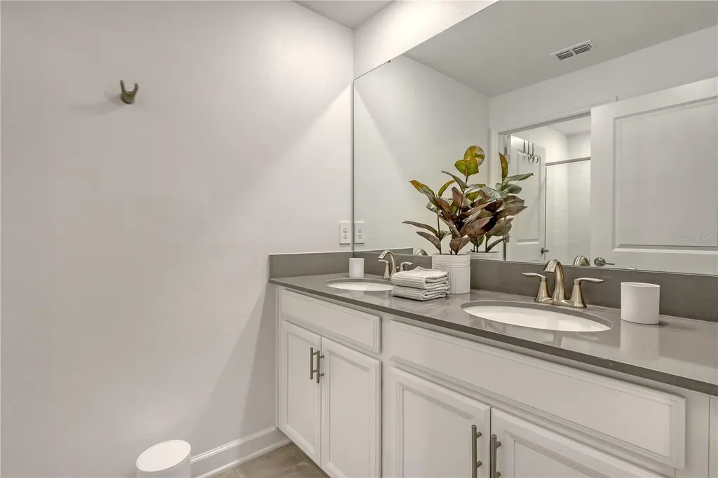 1136 Kingsbarn Street Davenport FL 33896