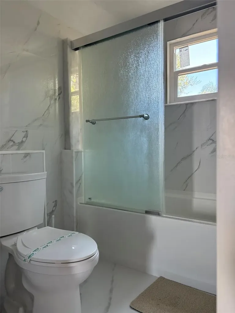 2570 Loma Linda Street Sarasota FL 34239