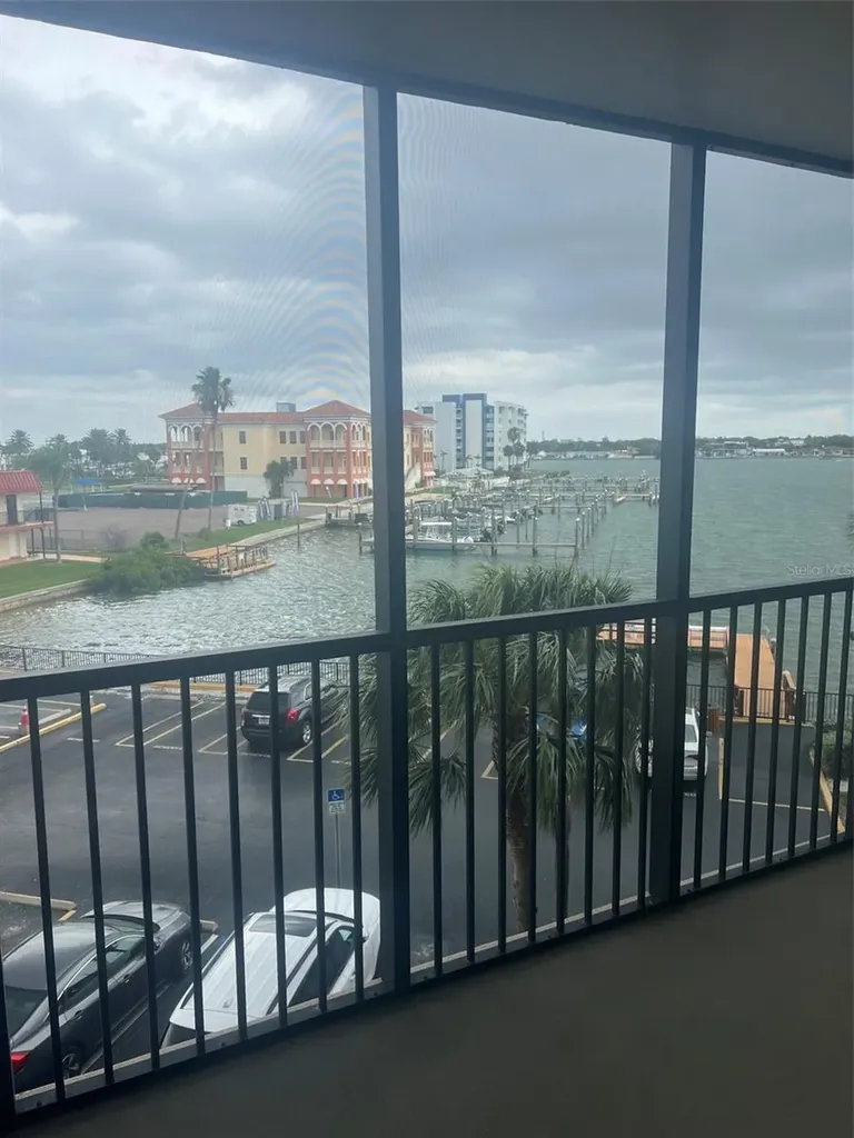 10355 Paradise Boulevard Treasure Island FL 33706