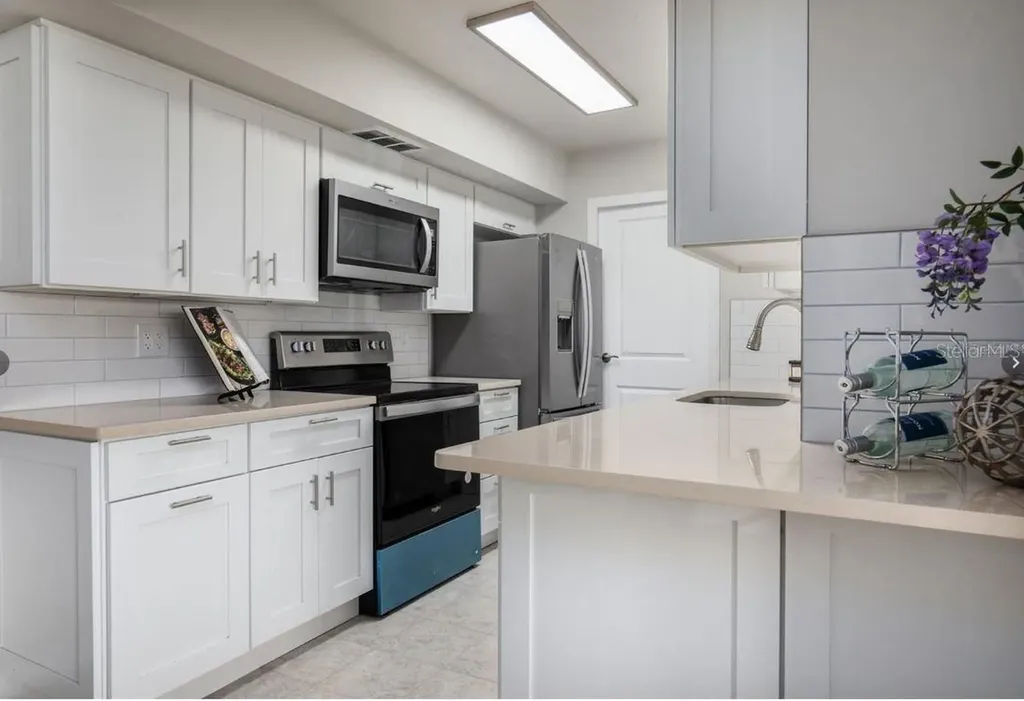 10355 Paradise Boulevard Treasure Island FL 33706