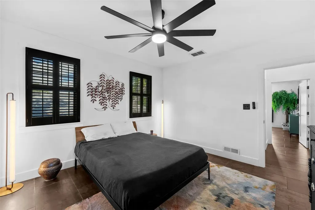 3213 W Barcelona Street Tampa FL 33629