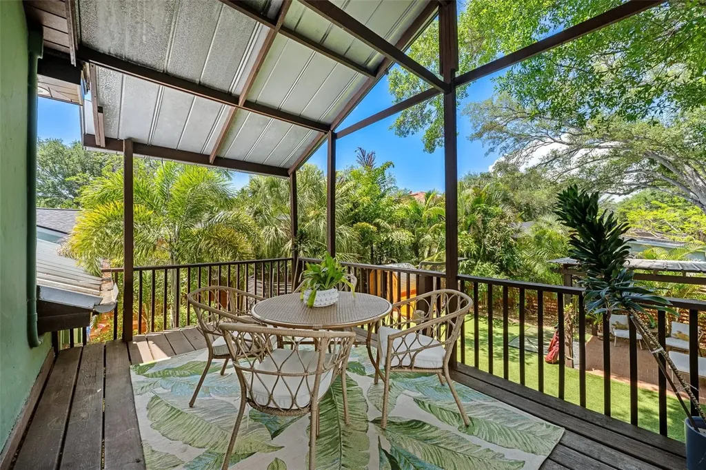3213 W Barcelona Street Tampa FL 33629