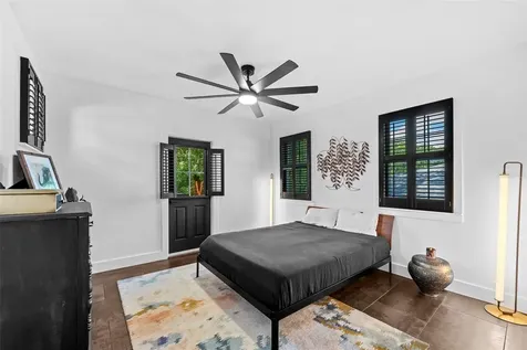 3213 W Barcelona Street Tampa FL 33629