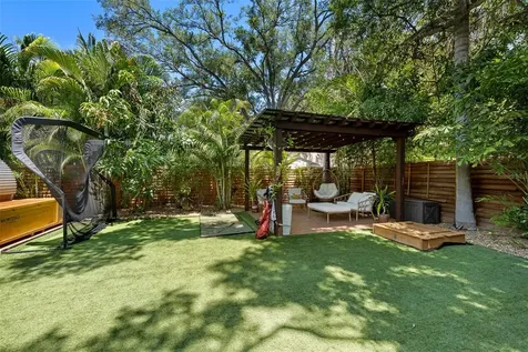 3213 W Barcelona Street Tampa FL 33629