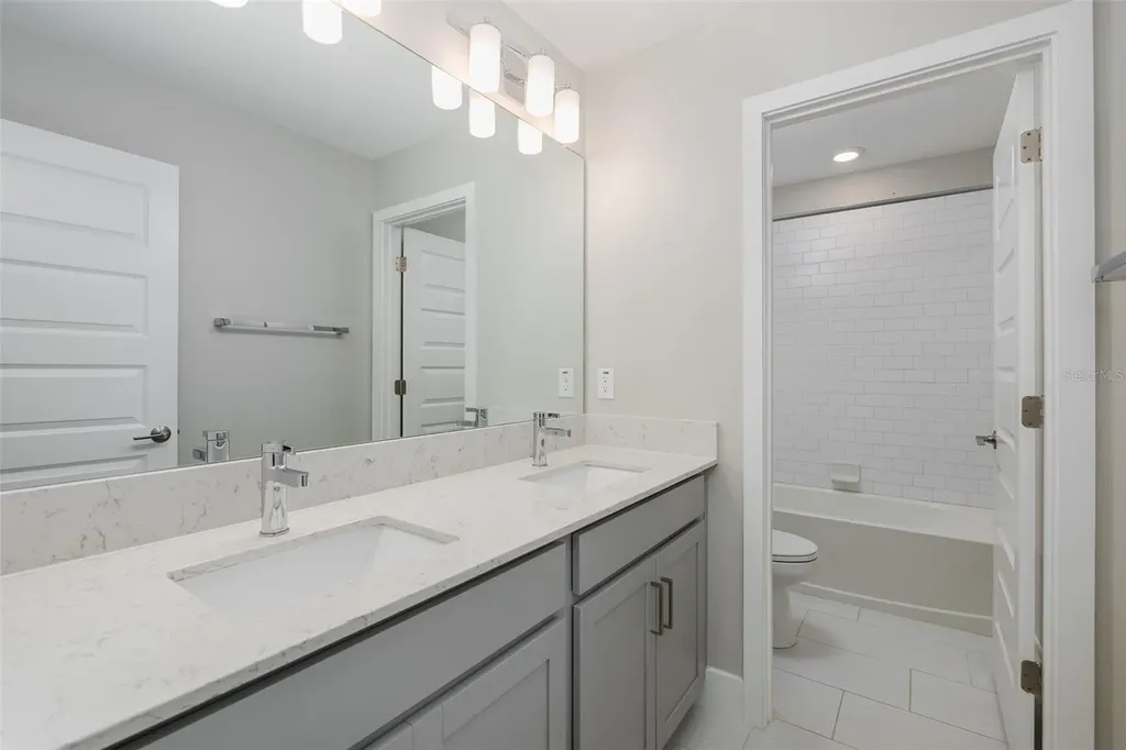 8598 Campus Woods Way New Port Richey FL 34655