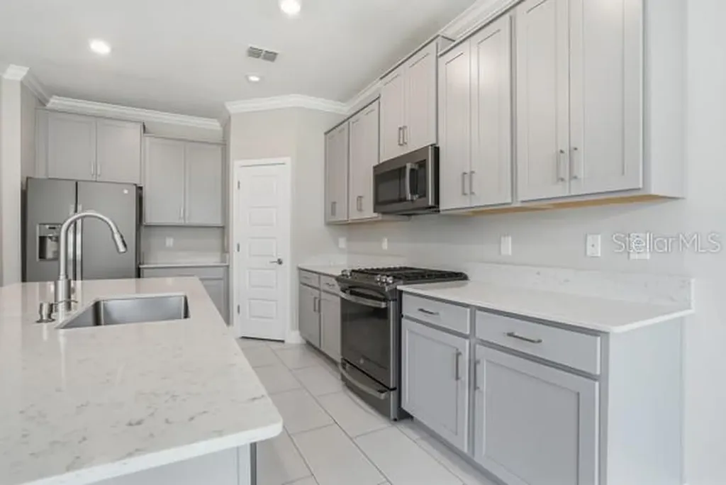 8598 Campus Woods Way New Port Richey FL 34655