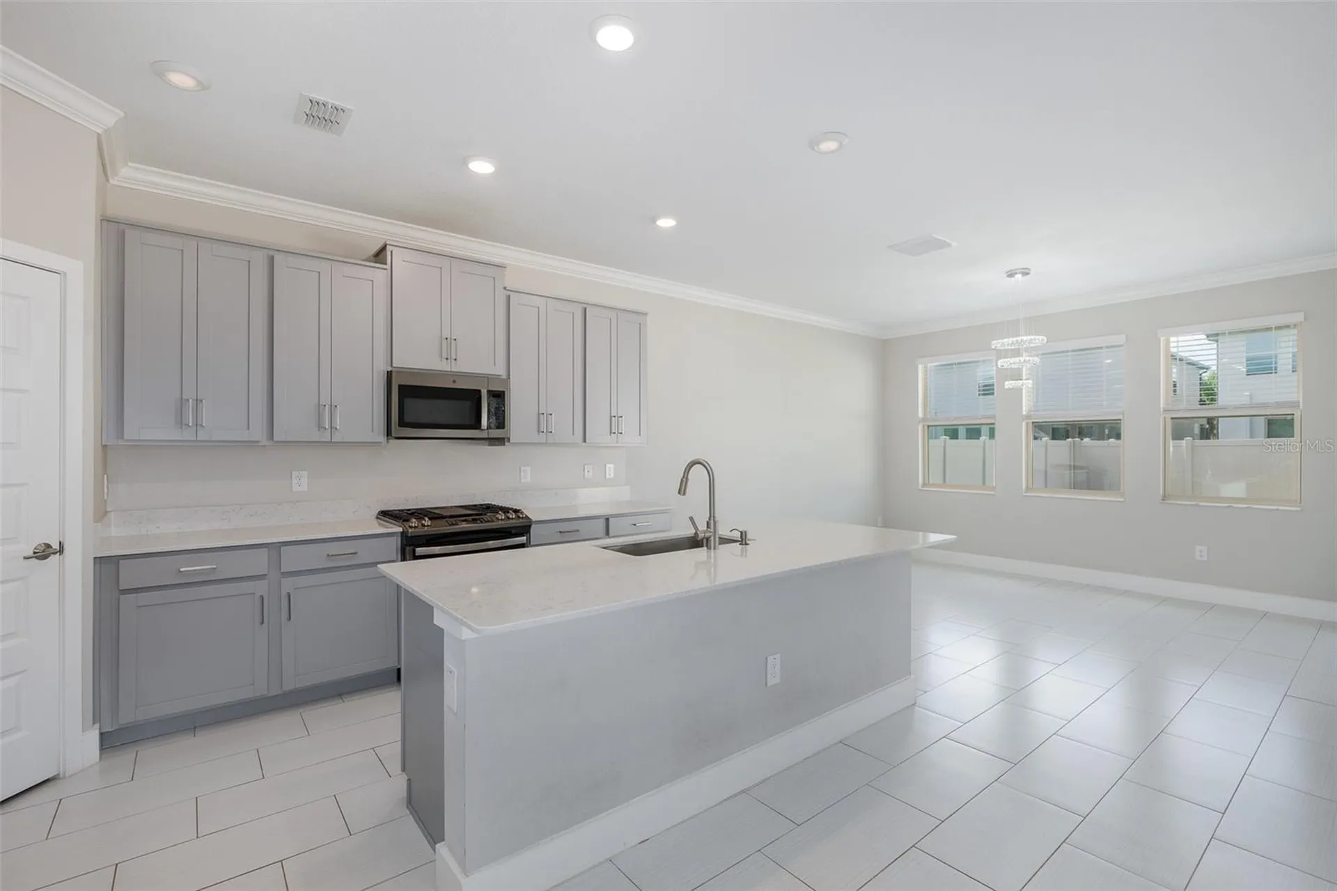 8598 Campus Woods Way New Port Richey FL 34655