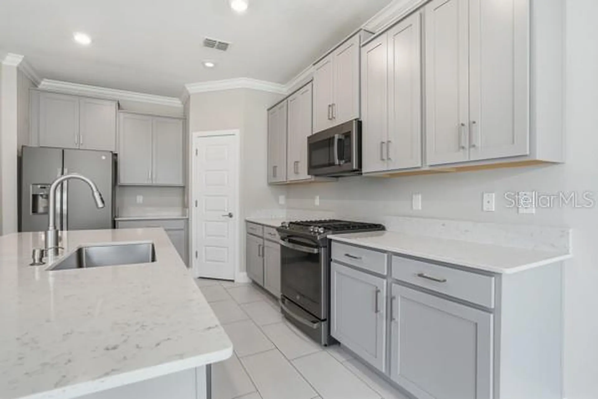 8598 Campus Woods Way New Port Richey FL 34655
