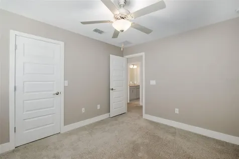 8598 Campus Woods Way New Port Richey FL 34655