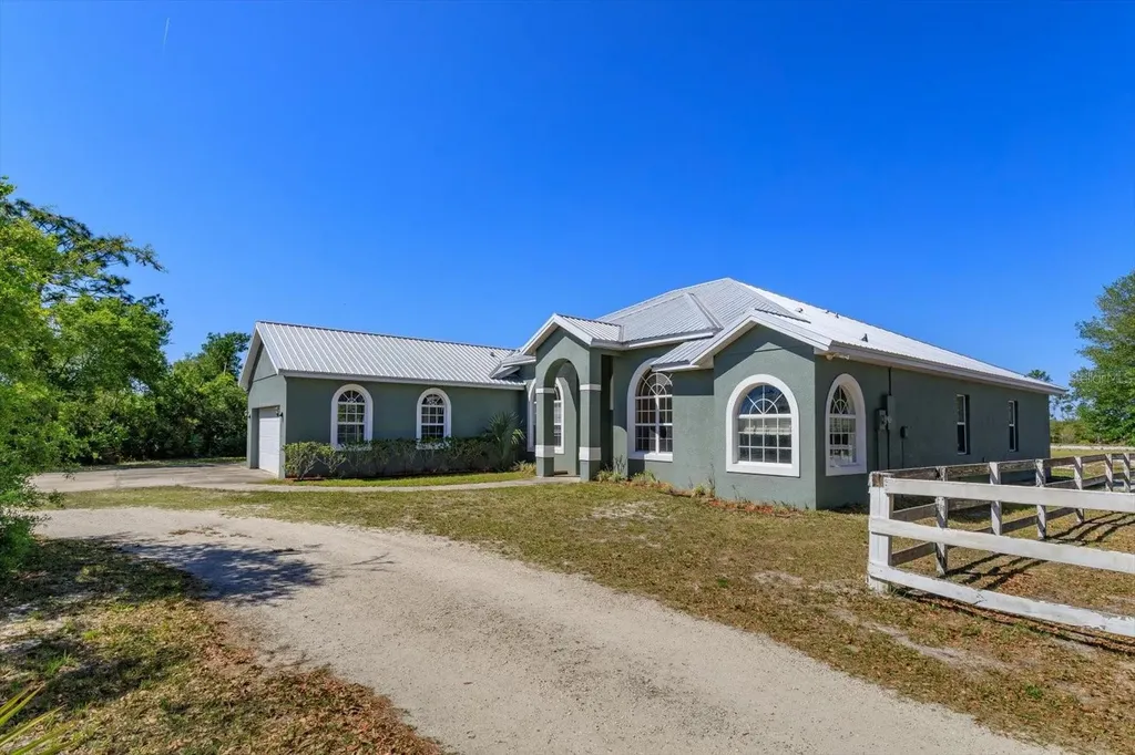 3335 Riverhead Drive Deltona FL 32738