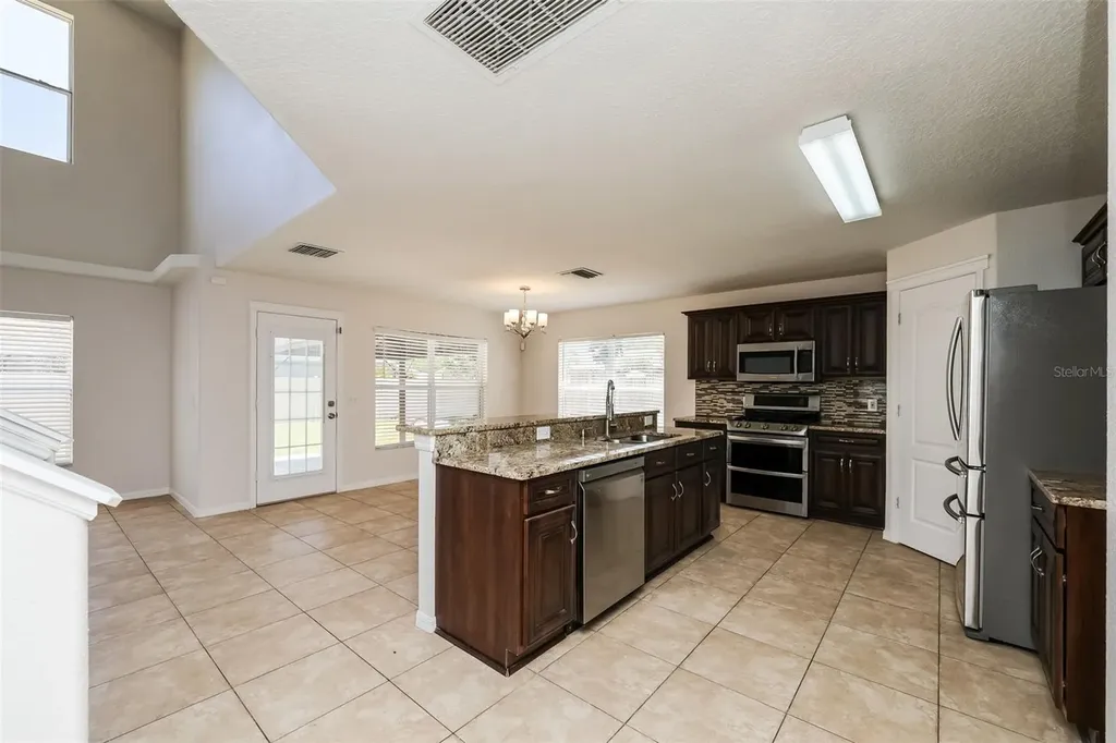 7840 Bristol Park Drive Apollo Beach FL 33572