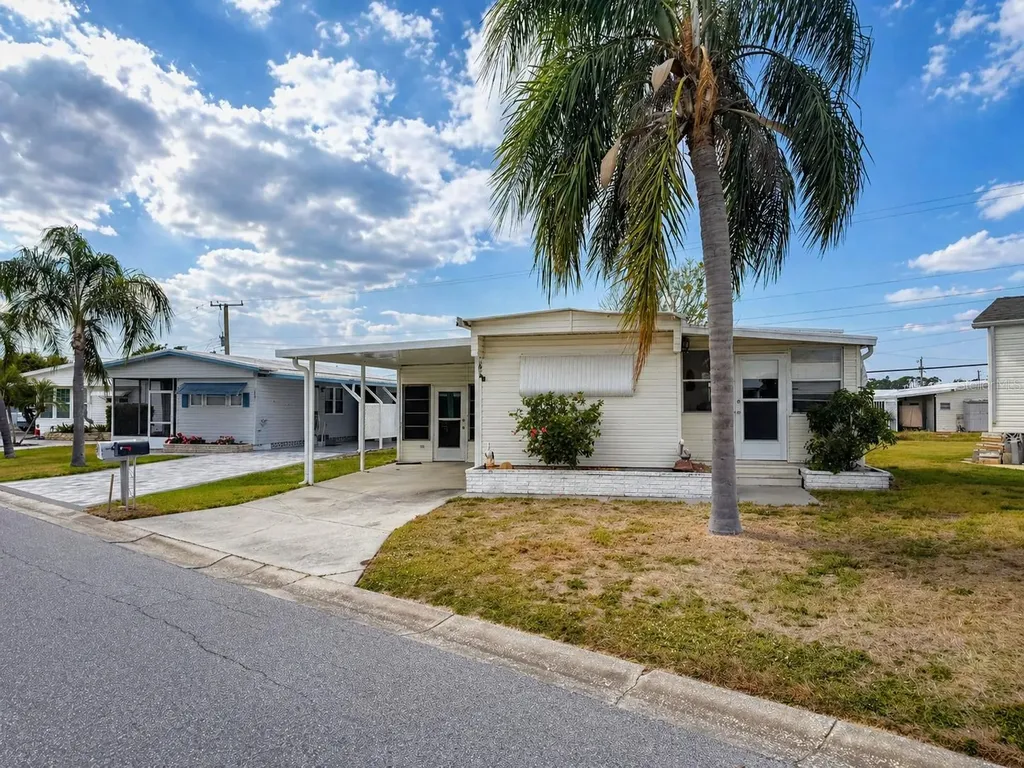 1647 Midlothian Street Sarasota FL 34234