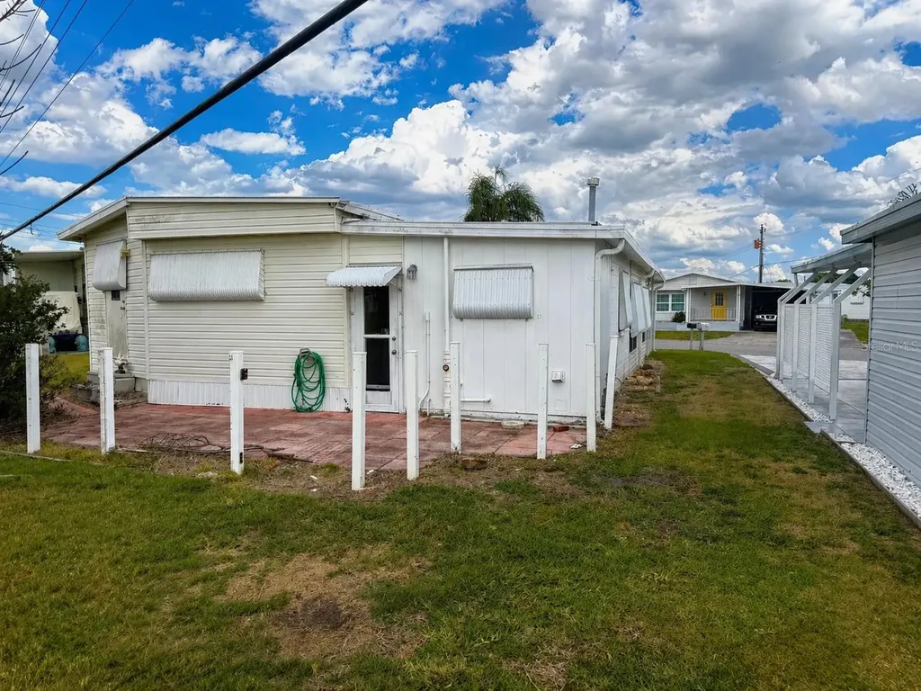 1647 Midlothian Street Sarasota FL 34234