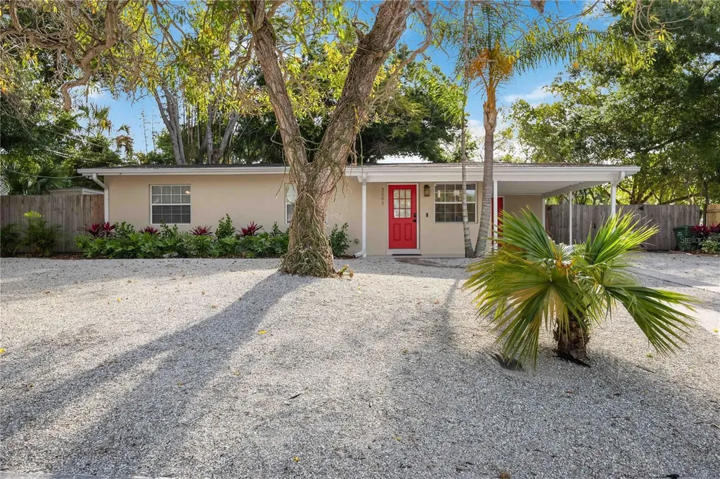 2205 Floyd Street Sarasota FL 34239