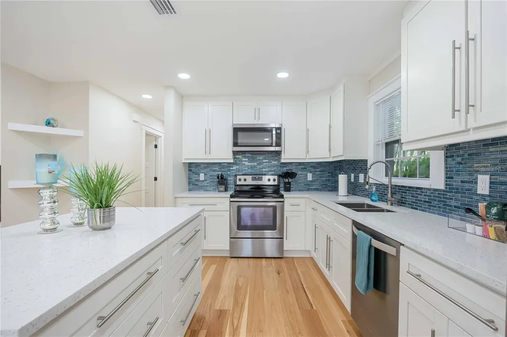 2205 Floyd Street Sarasota FL 34239
