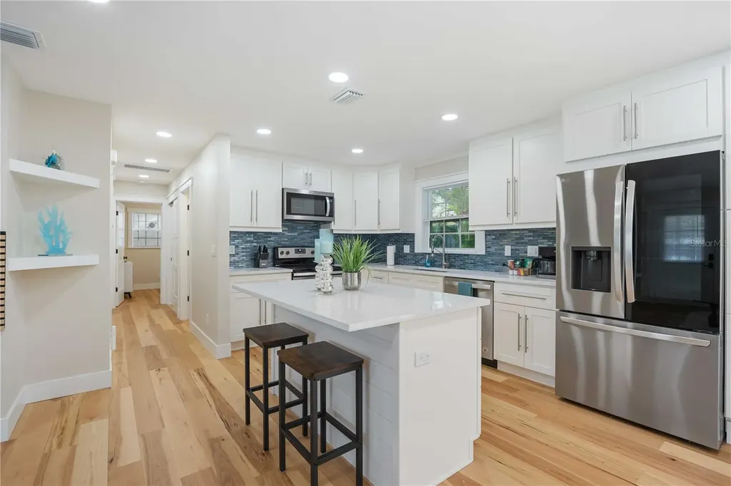 2205 Floyd Street Sarasota FL 34239