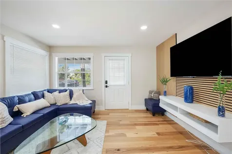 2205 Floyd Street Sarasota FL 34239